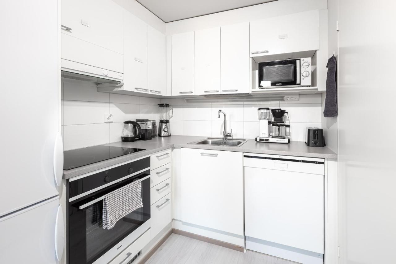Valoisa Parvekkeellinen Kaksio, Oma Parkkipaikka Apartment Tampere Exterior photo