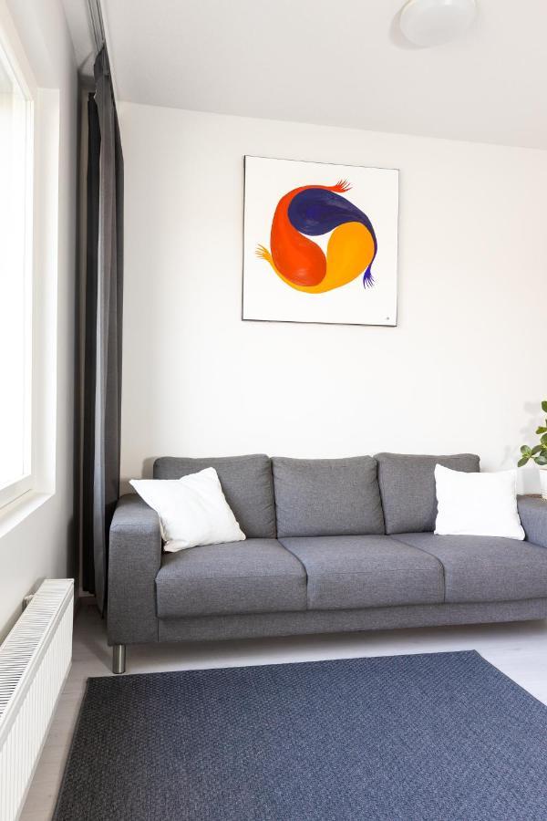 Valoisa Parvekkeellinen Kaksio, Oma Parkkipaikka Apartment Tampere Exterior photo
